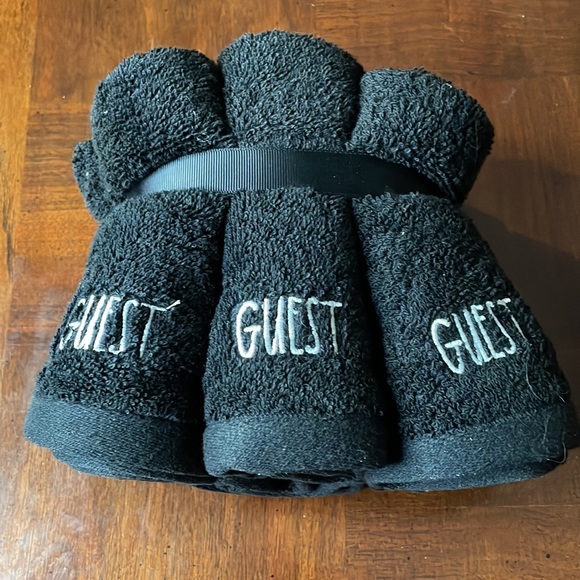 Rae Dunn Guest Towels